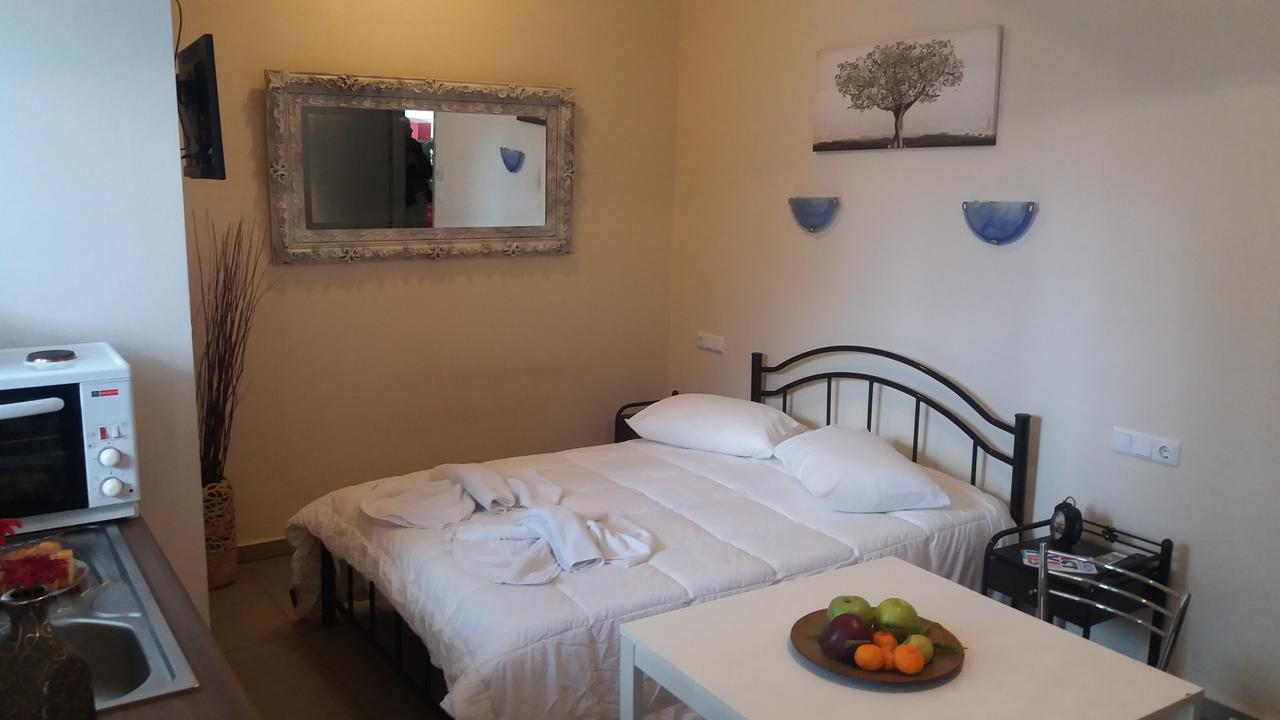 Pension Verykokkos Naxos City Buitenkant foto