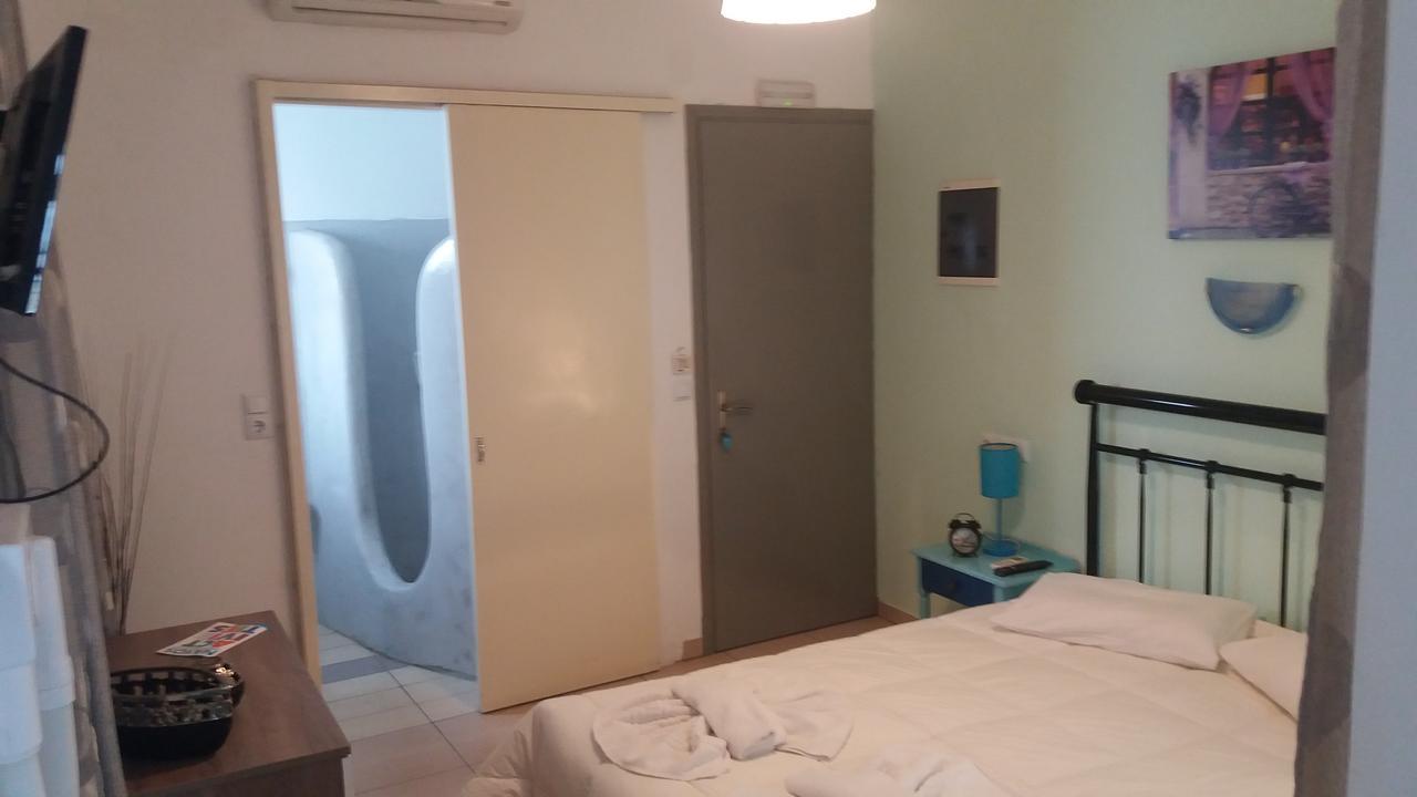 Pension Verykokkos Naxos City Buitenkant foto